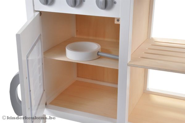 De ovendeur kan open en dicht.