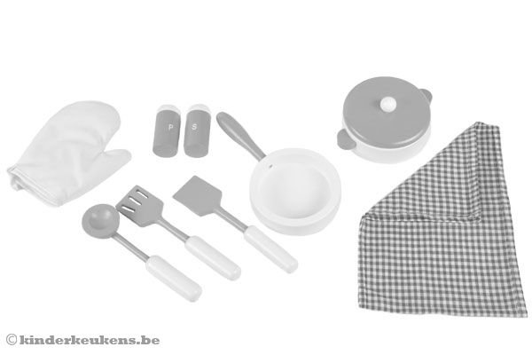 Inclusief 9 accessoires.