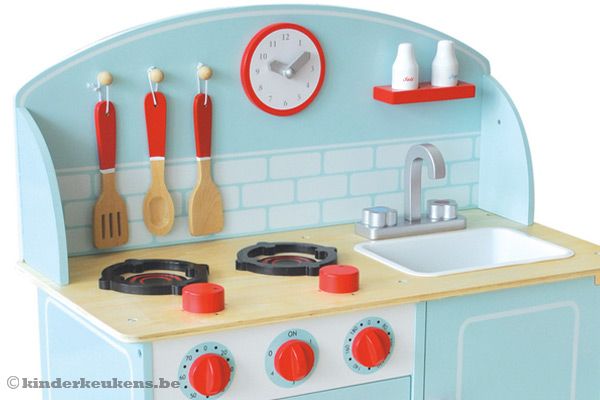 Inclusief pollepel, 2 spatels, klok en peper en zoutmolentje.