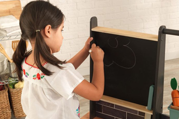 Kondig de dagschotel aan op het krijtbord.