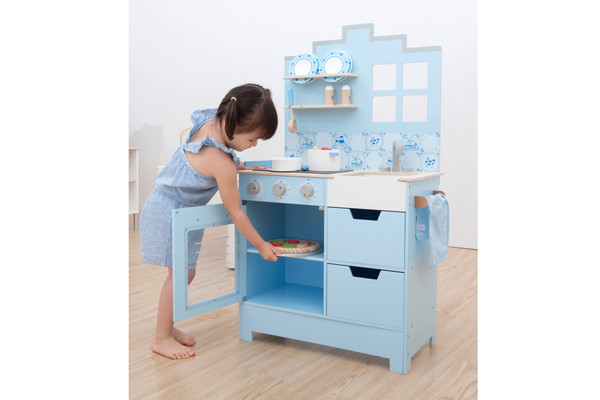 Voorzien van een oventje.