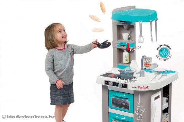 De pannenkoeken draai je gemakkelijk om.