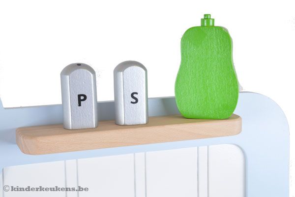 Inclusief peper/zout stel en afwasmiddel.